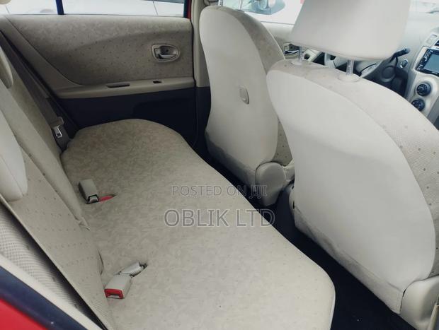 Toyota Vitz 1.3 AWD 5dr 2010 Gray · Photo 7