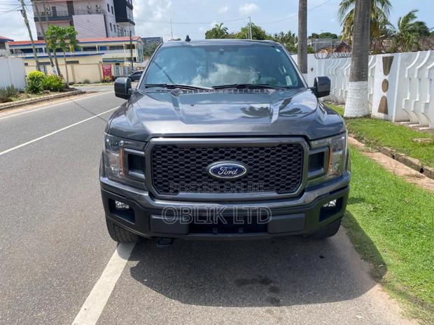 Ford F-150 Limited 4x4 SuperCrew Cab Styleside 5.5 ft. box 145 in. WB · Photo 2