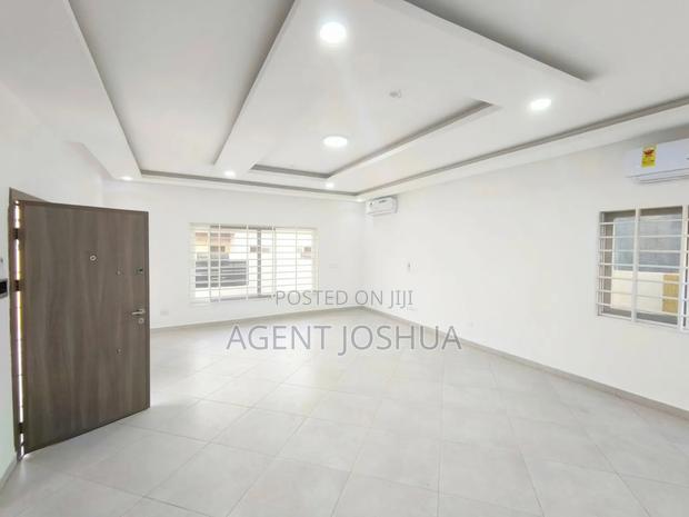 3bdrm House in Manet Court Estate for rent · Photo 4