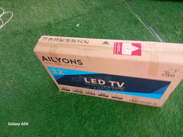 Flat Screen Ailyons 32inches Tv Cool · Photo 1