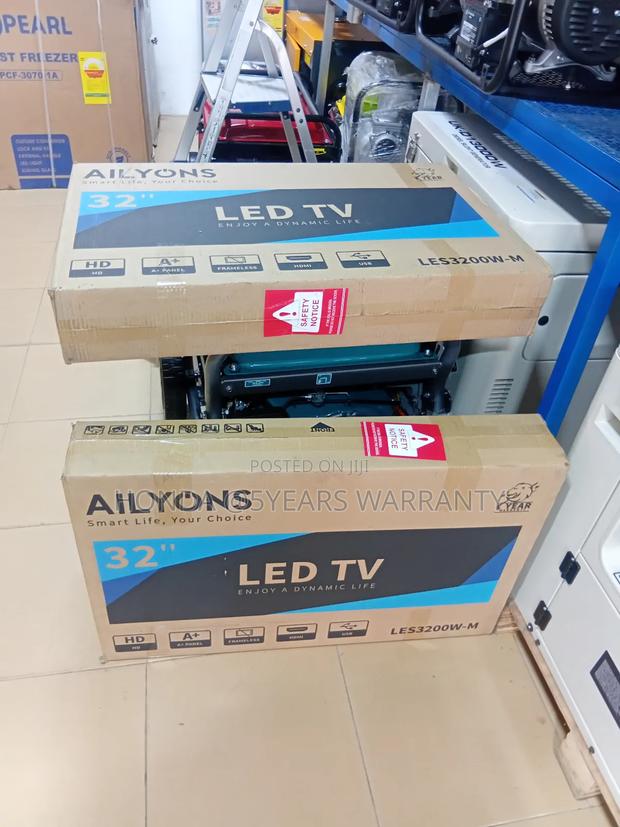 A+Panel Ailyons 32inches Digital Television Led Display Tv · Photo 1