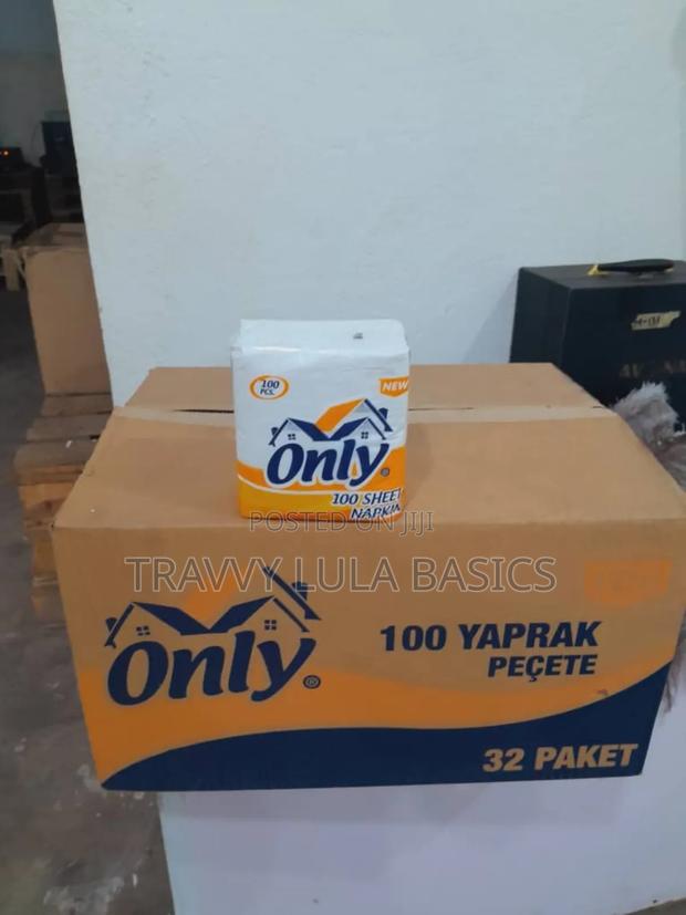 Only Table Tissue-32pcs Per Full Box · Photo 2