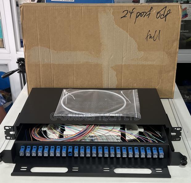 24-Port Fiber Odf With Sc Connector,24port Fiber Patch Panel · Photo 1