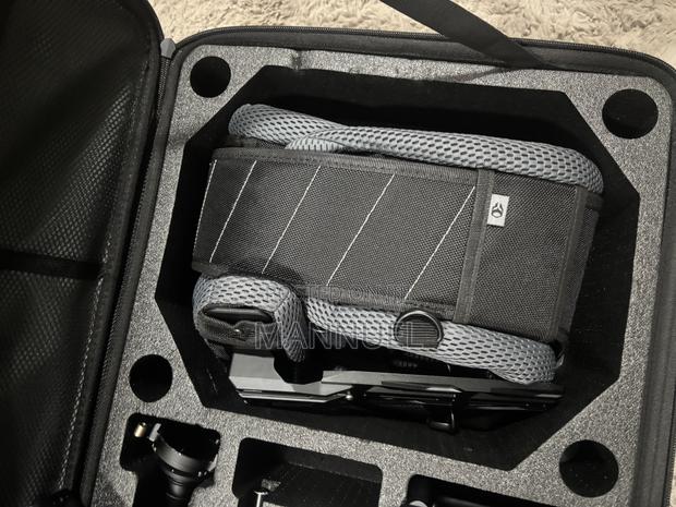 Tilta Float Dual Handle Support System · Photo 6
