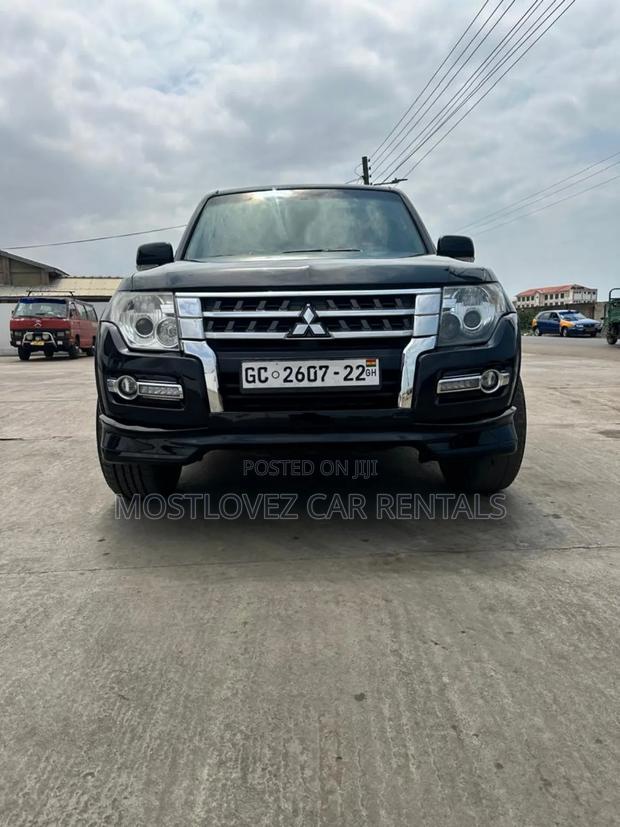 Car Rental- Pajero For Rent 4x4 For Rent · Photo 3