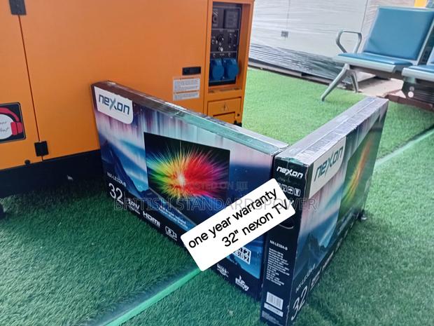 Ultra Slim 32" for Modern Homes · Photo 2