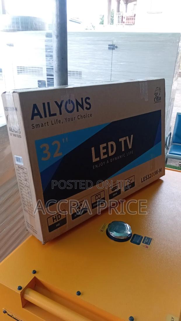 Crystal Clear Tv Ailyons 32inches Digital Tv · Photo 2