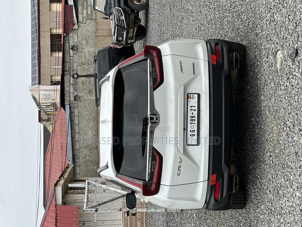 Honda CR-V Touring 2021 White · Photo 5