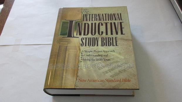 NASB International Inductive Study Bible · Photo 1