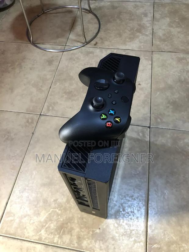 Xbox 1 With Series Controller and 24 Games · Photo 2