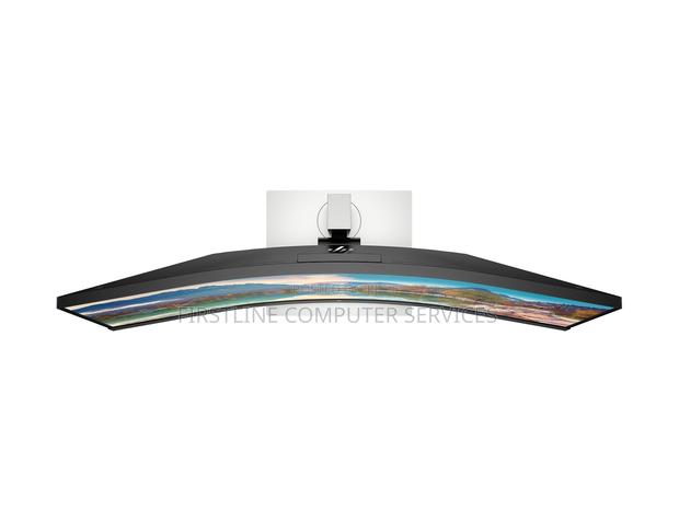 Hp E34m G4 WQHD Curved Usb-C Conferencing Monitor · Photo 3