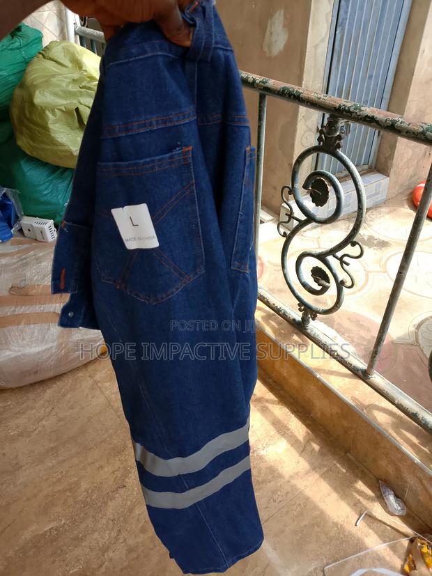 Quality Work Jeans Trouser With Reflectors. · Photo 3