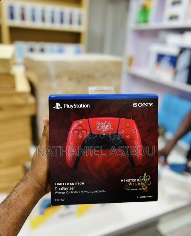 Playstation 5 (Ps5) Dualsense Wireless Controller · Photo 4