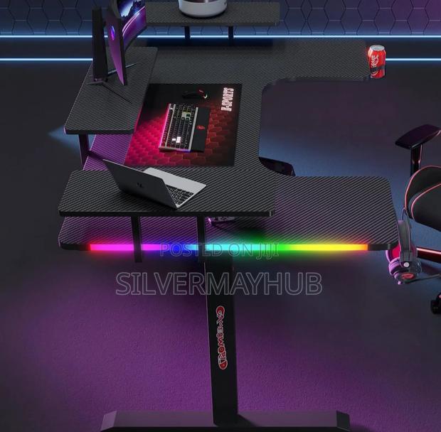 1.6m Pro Gaming | Studio | Office Desk · Photo 3