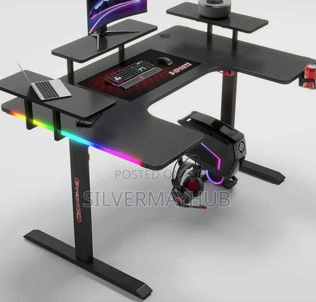 1.6m Pro Gaming | Studio | Office Desk · Photo 2