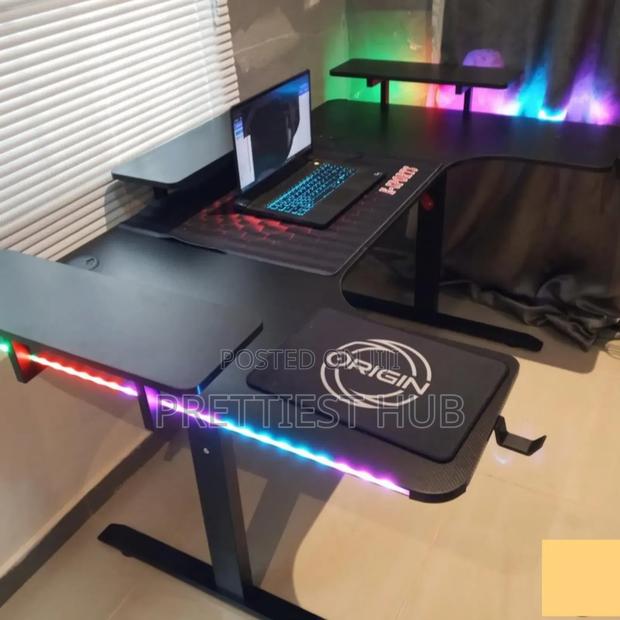 Pro Gaming Studio Office Desk · Photo 2