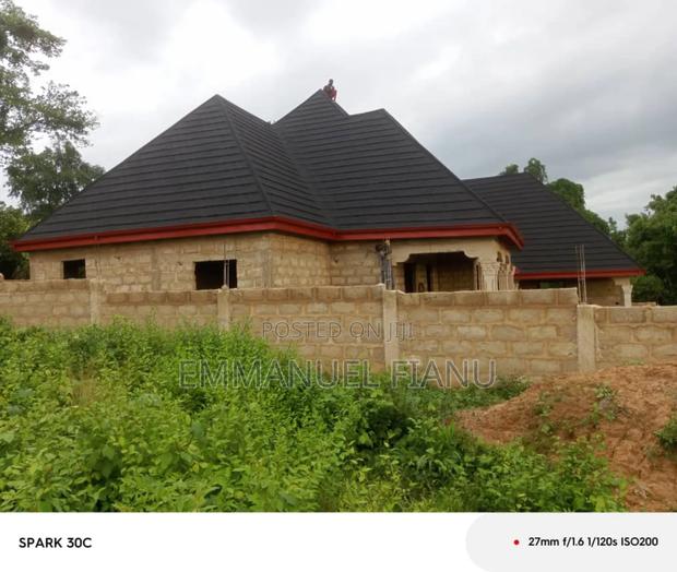 A Good Carpenter in Ghana Call Me or Whatsapp · Photo 1