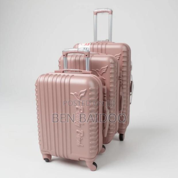 Lightweight Travel Set 3-Piece · Photo 3