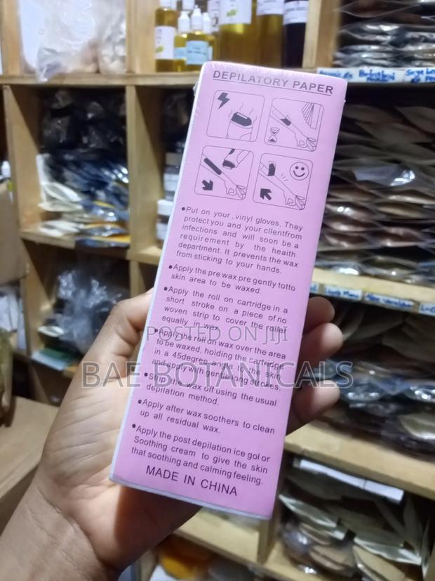 Depilatory Paper for Hair Waxing · Photo 1