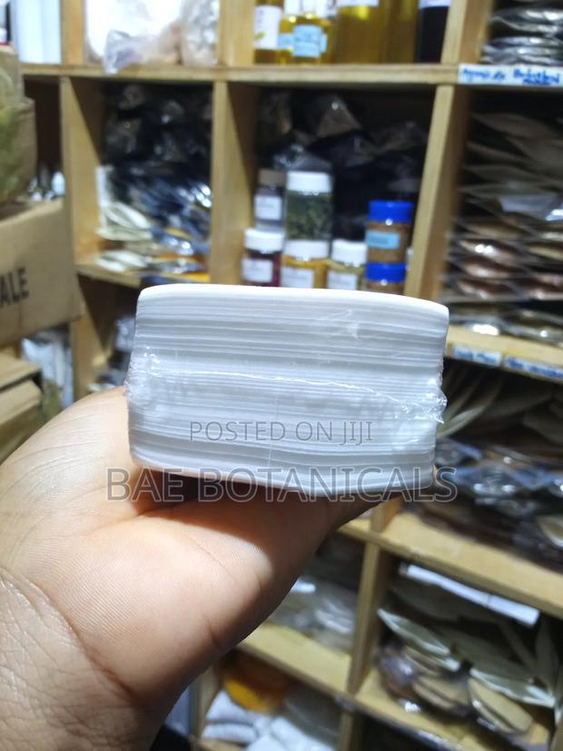 Depilatory Paper for Hair Waxing · Photo 3
