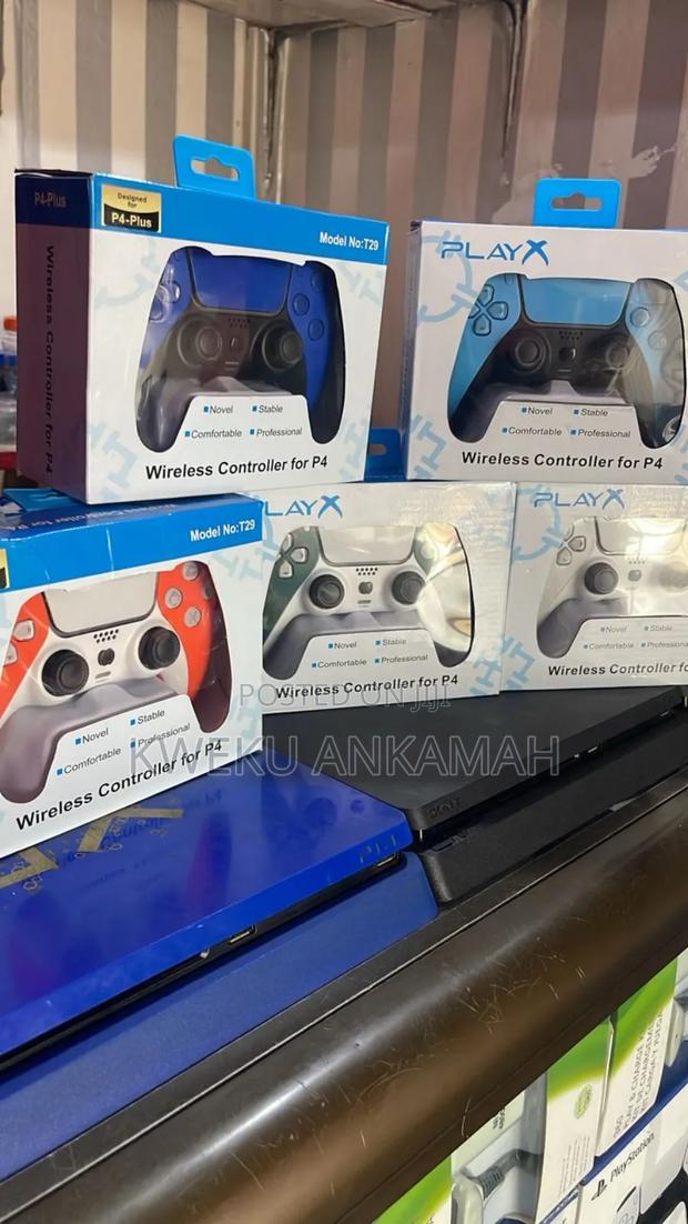 Playstation 4 Controllers for Sale · Photo 1