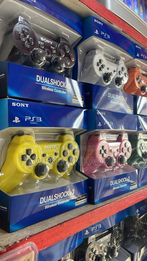 Playstation 3 Controllers for Sale · Photo 2
