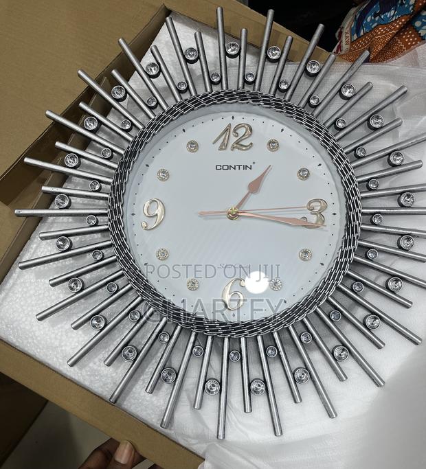 Decorative Giant Silent Clock - Silver · Photo 1