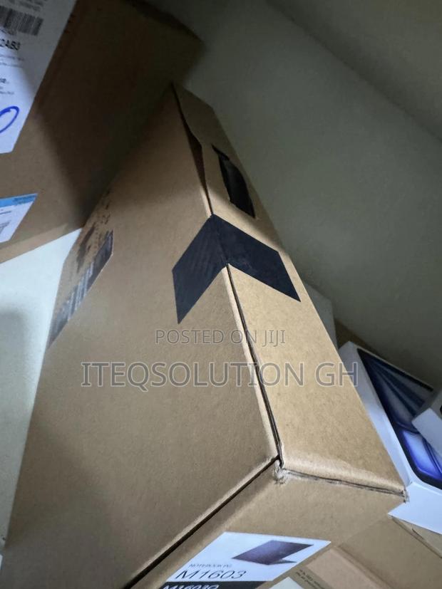 New Laptop Asus Vivobook 16 12GB AMD Ryzen 7 SSD 512GB · Photo 4