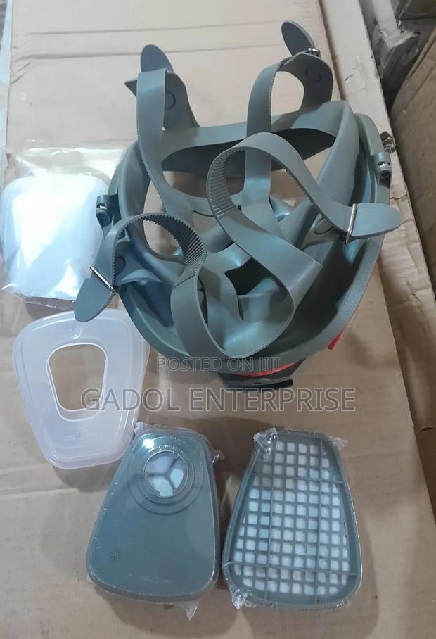 Full Face Respirator Gas Mask · Photo 3