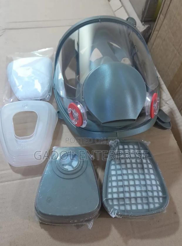 Full Face Respirator Gas Mask · Photo 1