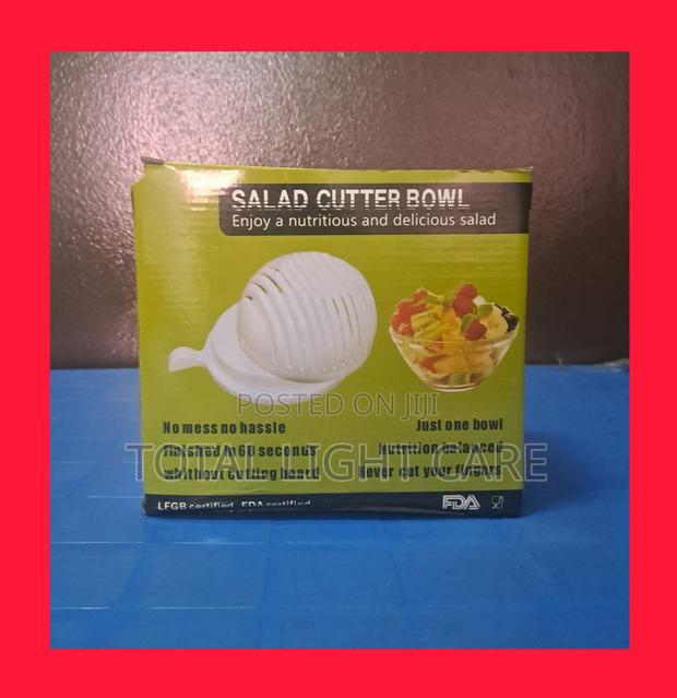 Salad Cutter Bowl · Photo 1