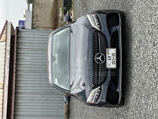 Mercedes-Benz C300 Base C300 AWD 4MATIC Sedan 2019 Blue · Photo 4