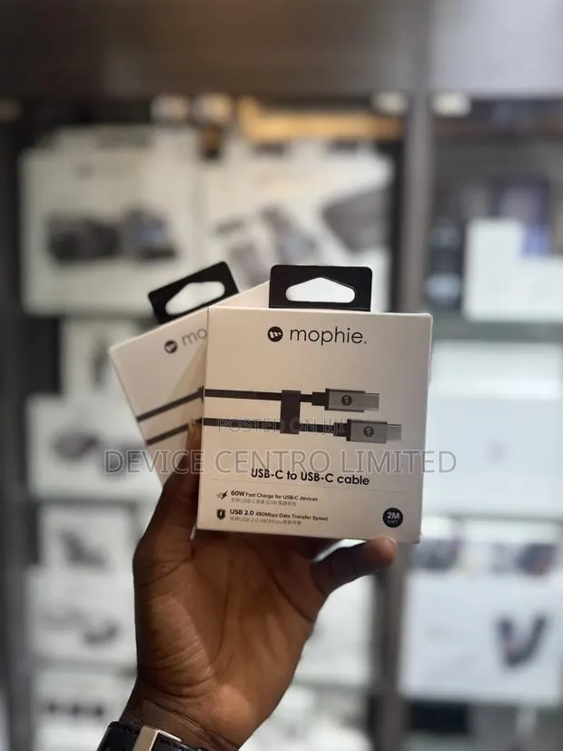 Mophie Usb-C to Usb-C Cable 2metres · Photo 1