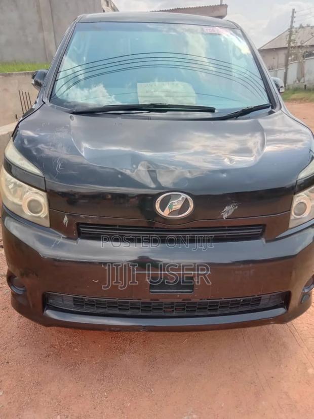 Toyota Voxy 2010 Black · Photo 5