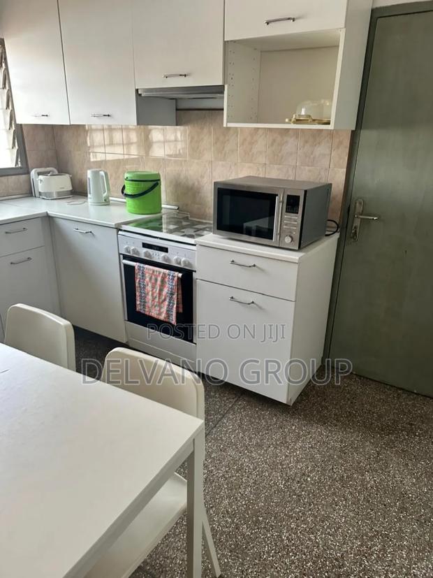Furnished 4bdrm Townhouse / Terrace in Adenta for rent · Photo 7