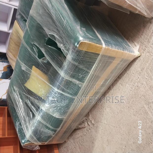 Neatly Designed Brand New Foreign Sofa Set · Photo 1