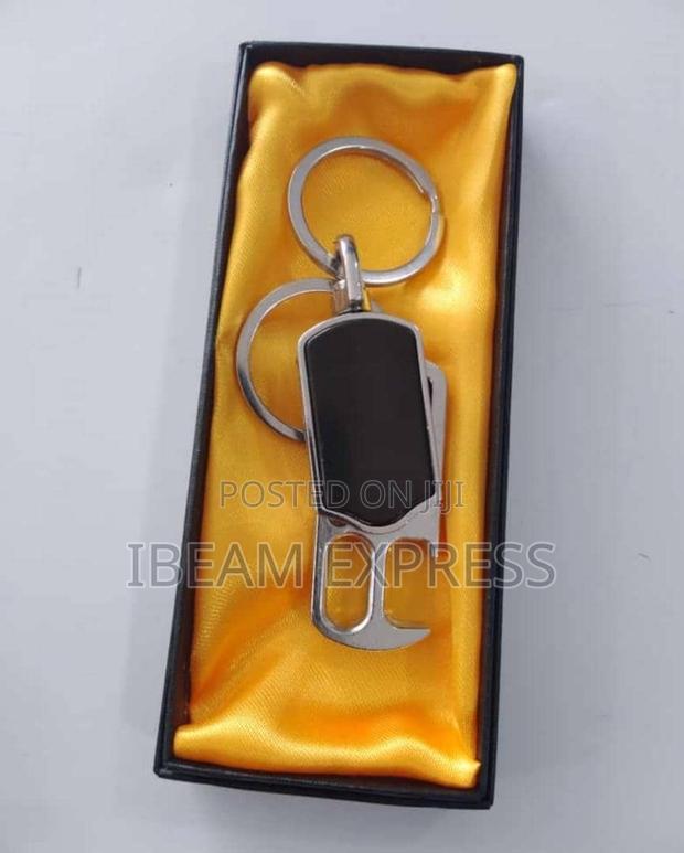 Metal and Wooden Key Holders · Photo 7