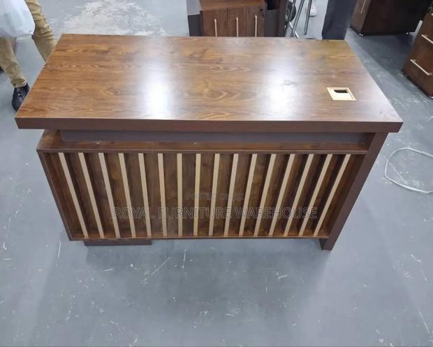 High Quality Foreign Desk Table for Office · Photo 3