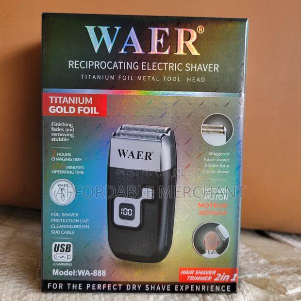 Reciprocating Electric Shaver · Photo 1