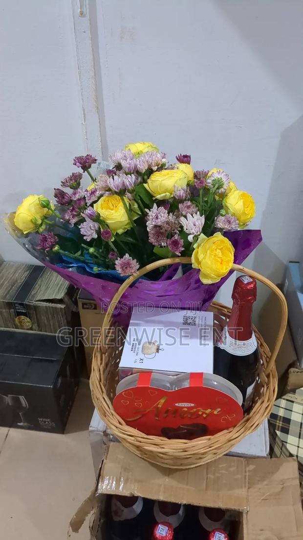 Quick Birthday Gift Present For Her · Photo 1