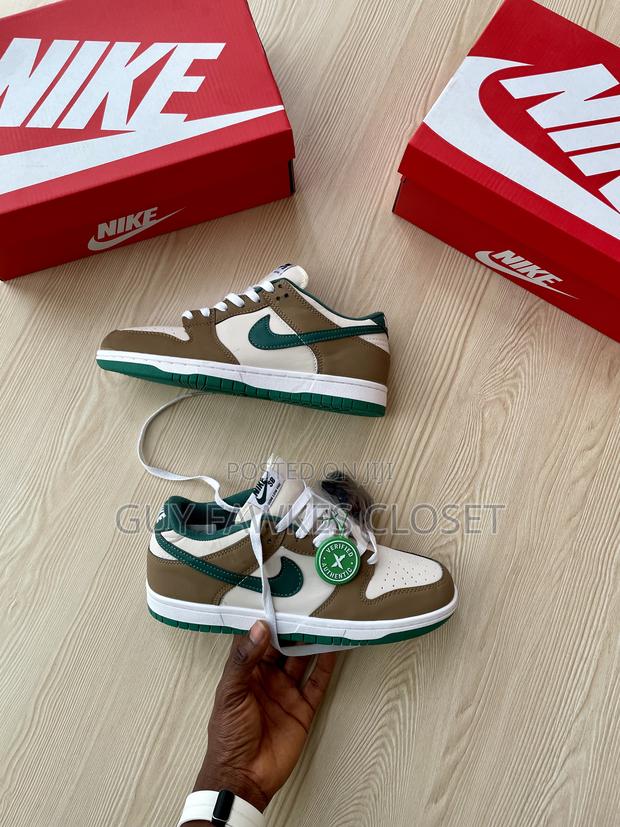 Nike Sb Dunk Low Rattan Gorge Green · Photo 2