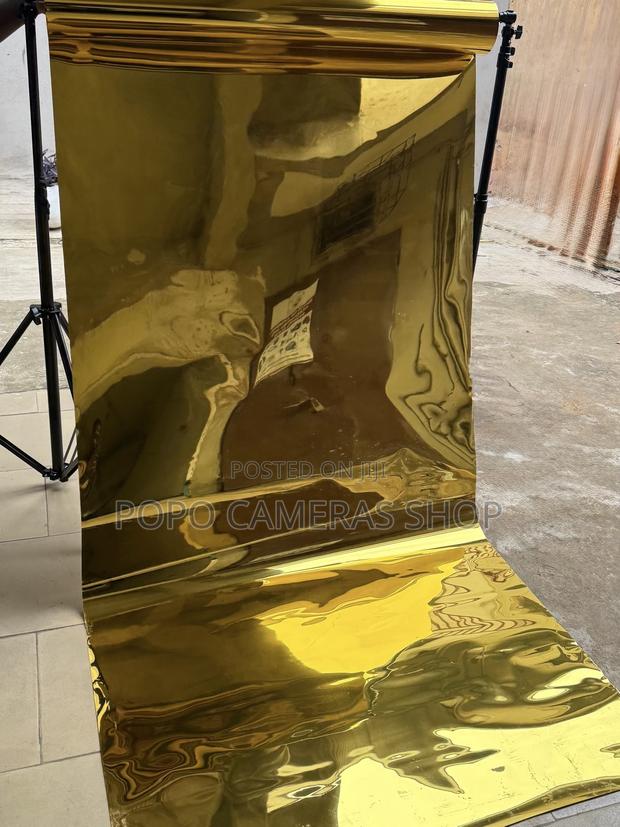 4x10ft Double Sided Gold Mylar Sheet · Photo 1