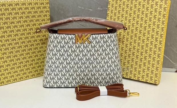 Michael Kors · Photo 2
