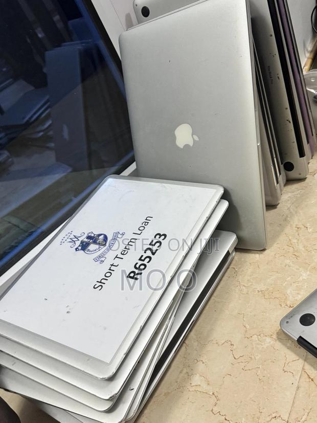 Laptop Apple MacBook Air 2013 8GB Intel Core i5 SSD 128GB · Photo 3