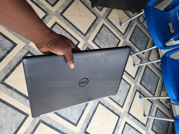 Laptop Dell Latitude 15 E5570 8GB Intel Core I7 SSD 256GB · Photo 2