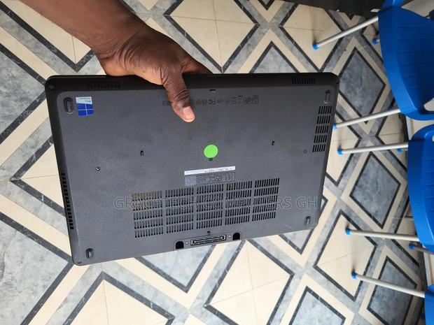 Laptop Dell Latitude 15 E5570 8GB Intel Core I7 SSD 256GB · Photo 4