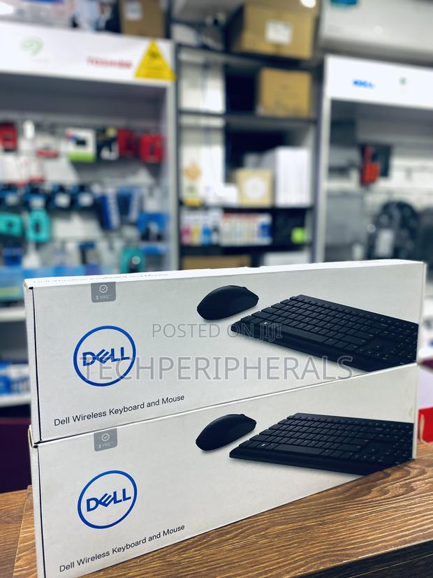 Dell Km3322w Wireless Keyboard and Mouse · Photo 3