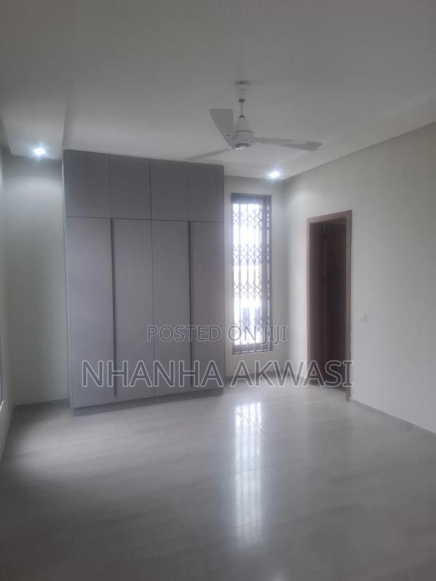 4bdrm House in Community 24, Tema Metropolitan for rent · Photo 7