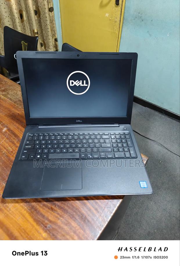Laptop Dell Latitude 15 3580 8GB Intel Core I3 HDD 1T · Photo 3