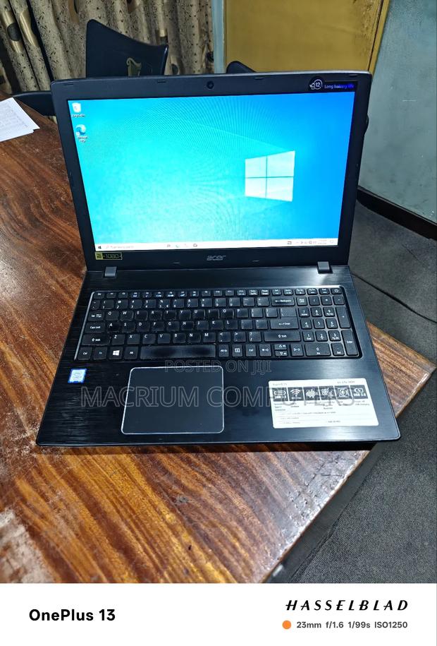 Laptop Acer Aspire E5-576 6GB Intel Core I3 SSD 256GB · Photo 1